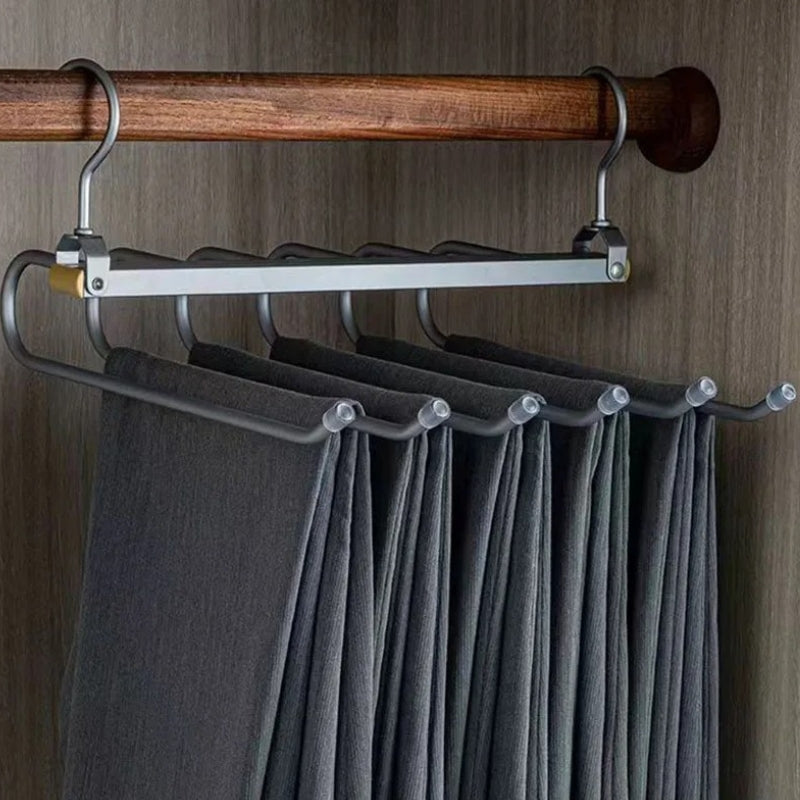 SpaceLuxe – Innovatieve Aluminium Broekhanger met Slim Design