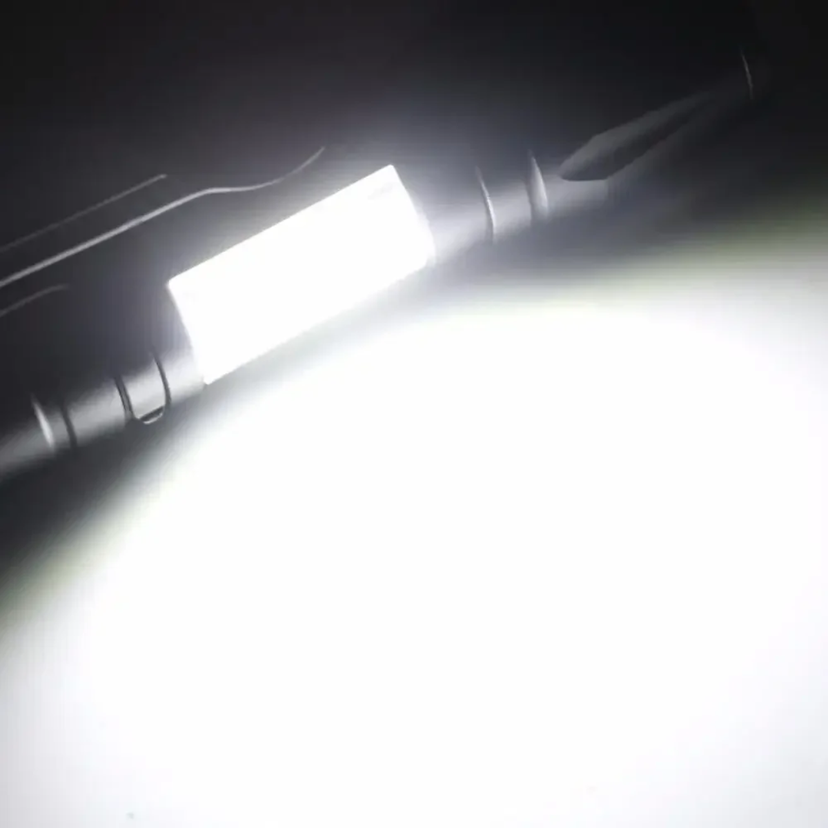 MiniBeam LED Zaklamp