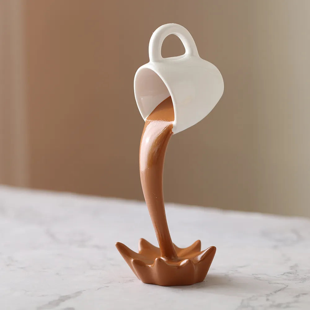 Zwevende Koffiekop Beeldje