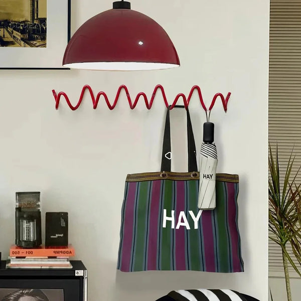 Moderne Golvende Muurkapstok