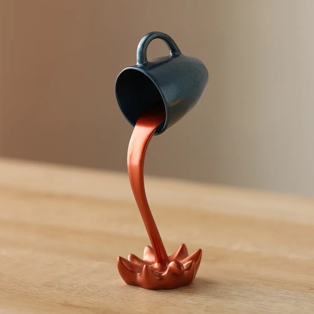 Zwevende Koffiekop Beeldje