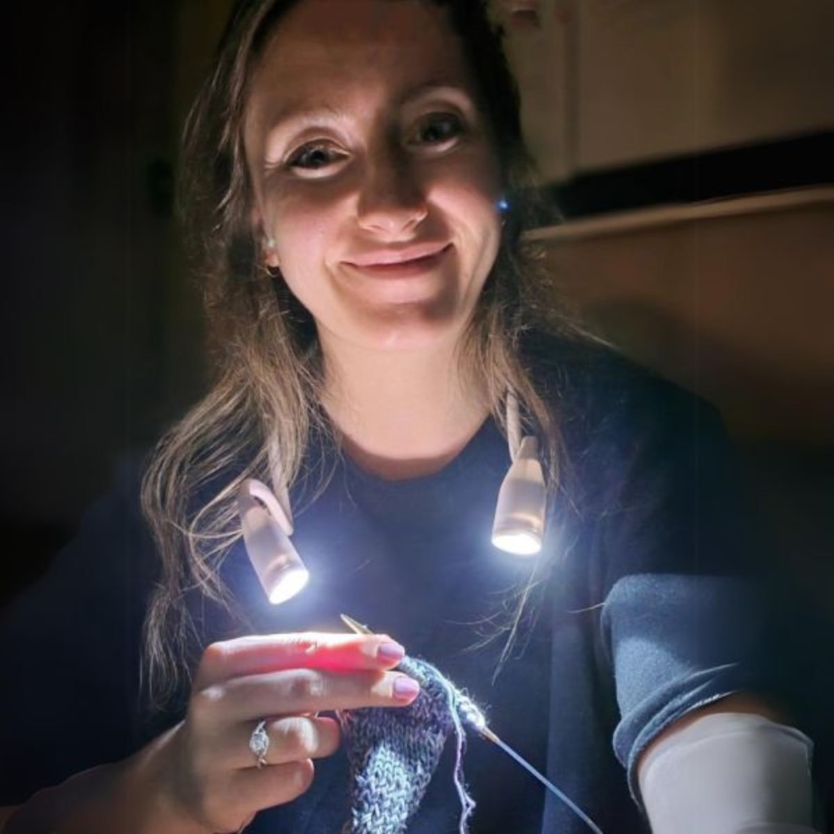LumiKnit Neklamp