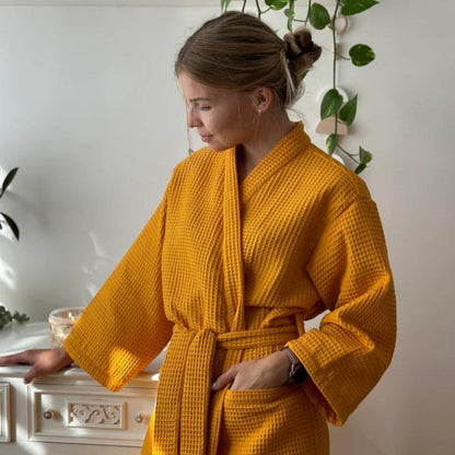 SereneLuxe – Katoenen Wafelbadjas met Elegante V-Hals