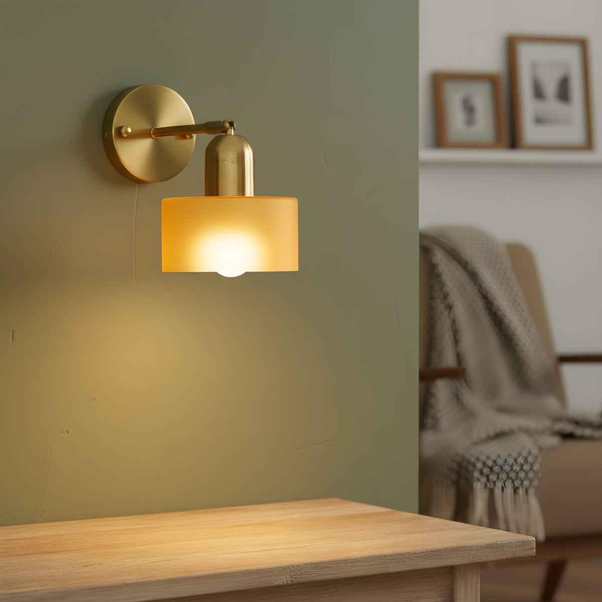 Bauhaus Wandlamp met Gekleurd Glas
