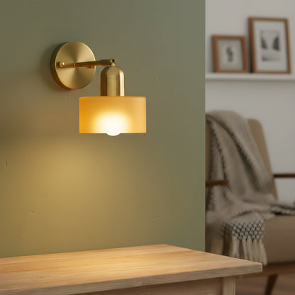 Bauhaus Wandlamp met Gekleurd Glas