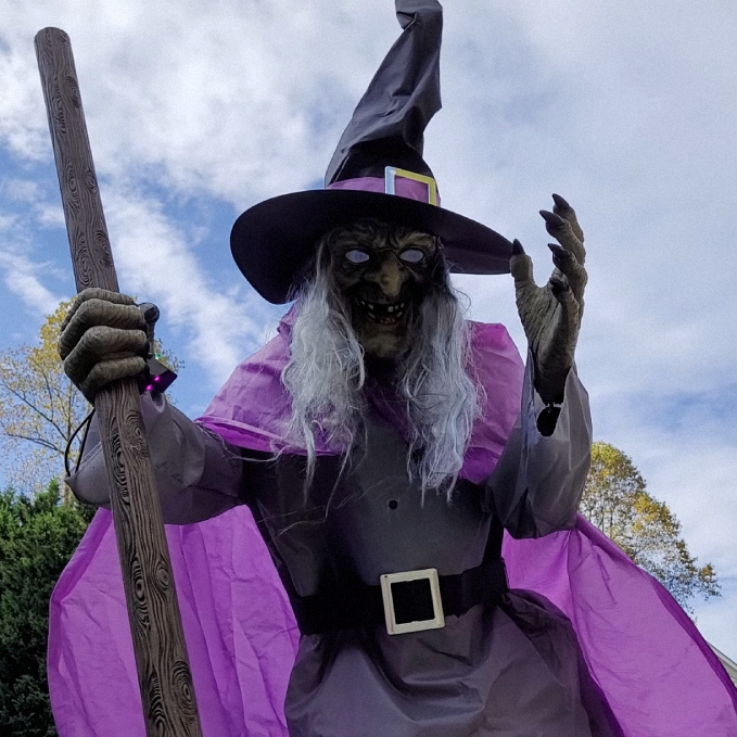6-Foot Vliegende Heks Halloween Tuindecoratie – Angstaanjagend Buitenkunstwerk met Zweefeffect, Eenvoudige Opstelling