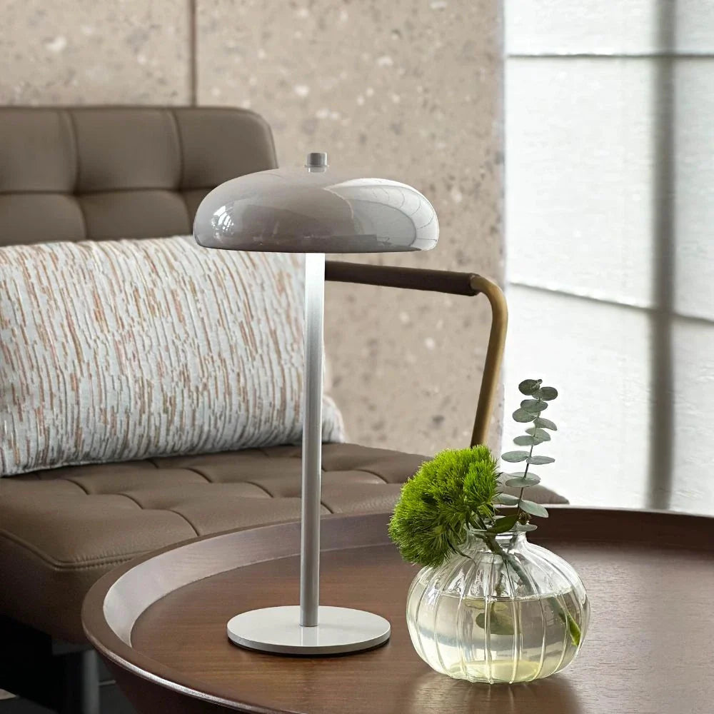 Gestroomlijnde Retro Tafellamp