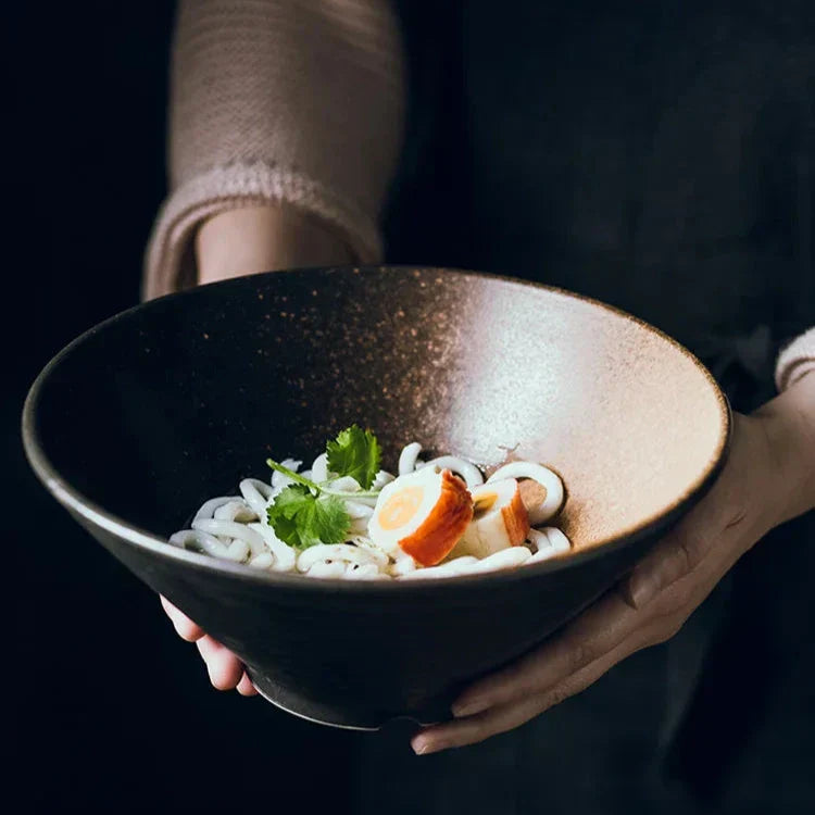 ZenBowl – Handgemaakte Japanse Keramische Ramenkom met Authentieke Ambachtelijke Afwerking