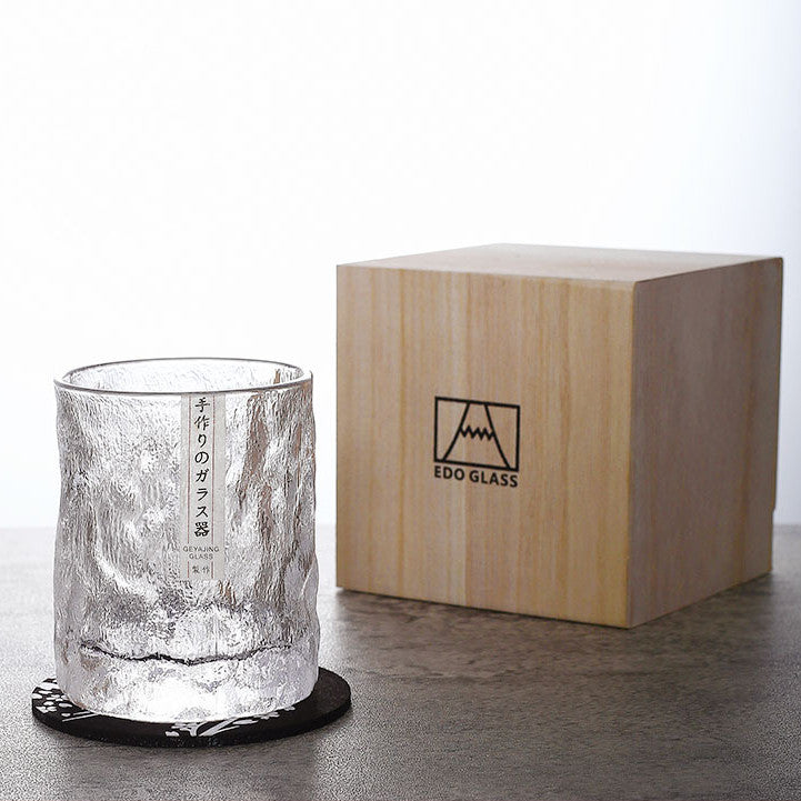 EdoGlacier – Handgesneden Edo Kiriko Whiskyglas in Luxe Houten Geschenkdoos