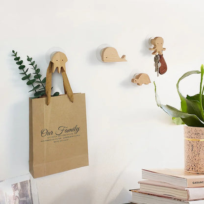 NordicPals – Speelse Houten Wandhaken met Scandinavische Elegantie