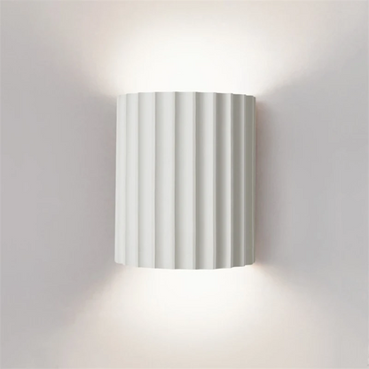Moderne Geribbelde Hars LED Wandlamp - Scandinavisch Armatuur