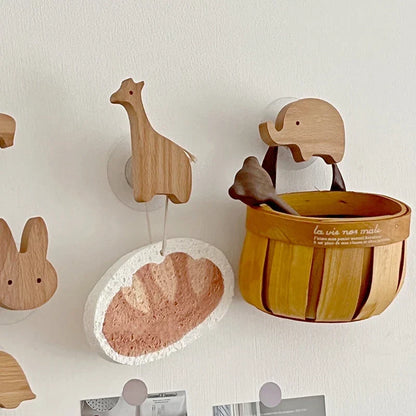 NordicPals – Speelse Houten Wandhaken met Scandinavische Elegantie