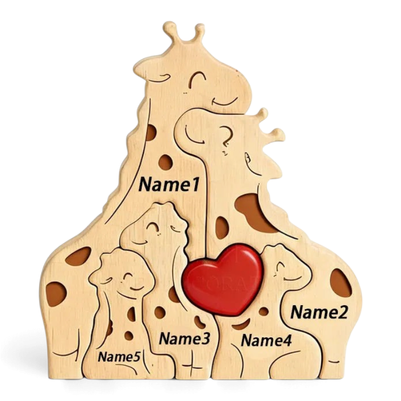 By Levin houten giraffen familie puzzel met gegraveerde namen en een rood hart, perfect als persoonlijk cadeau.
