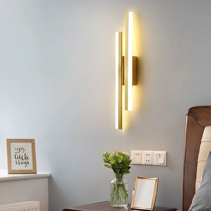 Minimalistische Noordse Lineaire LED Wandlamp – Drie Kleuren Dimbaar