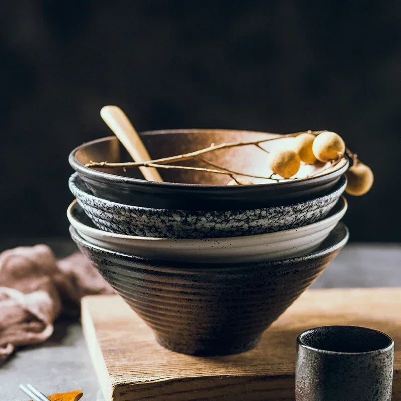 ZenBowl – Handgemaakte Japanse Keramische Ramenkom met Authentieke Ambachtelijke Afwerking