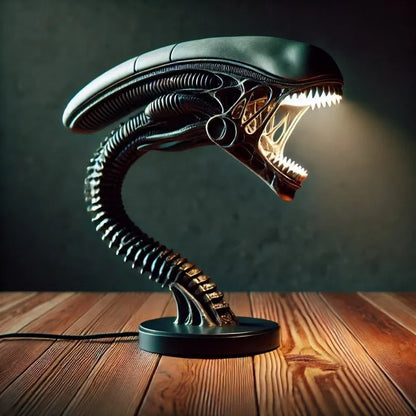Xenomorph™ Alien Bureau Lamp
