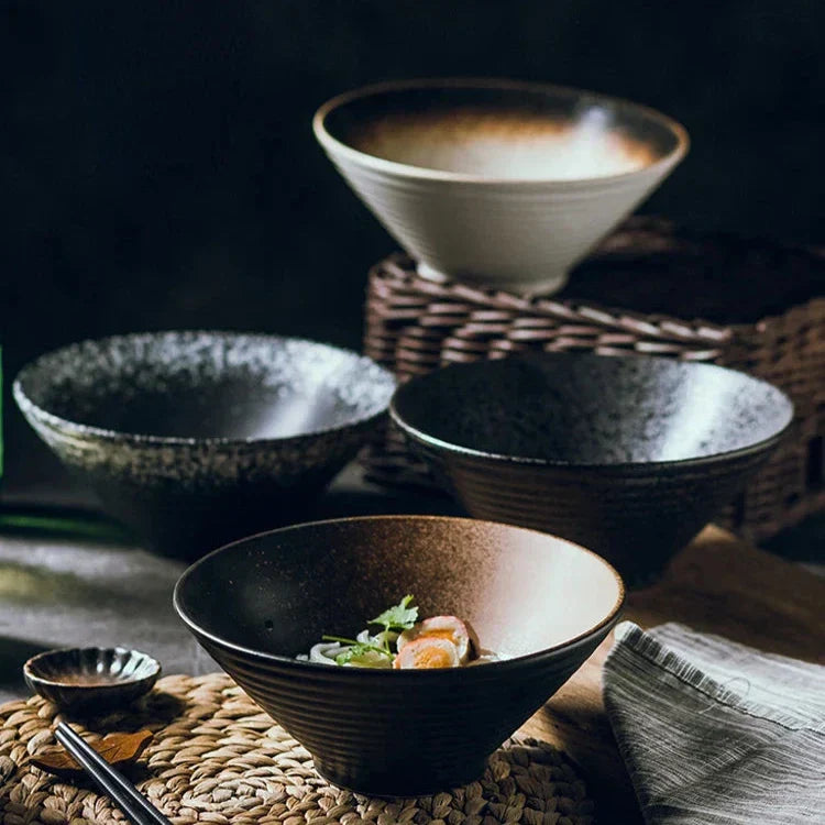 ZenBowl – Handgemaakte Japanse Keramische Ramenkom met Authentieke Ambachtelijke Afwerking