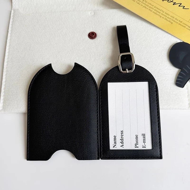 Personaliseer initialen bagagelabel op maat LOGO letter mannen vrouwen koffer naam bagagelabel PU vliegtuig labels reisaccessoires
