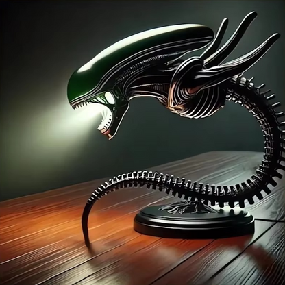 Xenomorph™ Alien Bureau Lamp