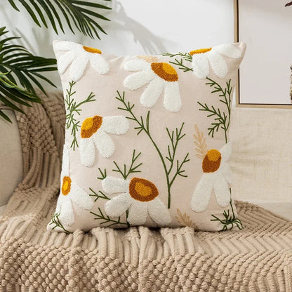 BloomLinen – Geborduurde Kussenhoes van Katoen Canvas met Landelijke Bloemenpracht