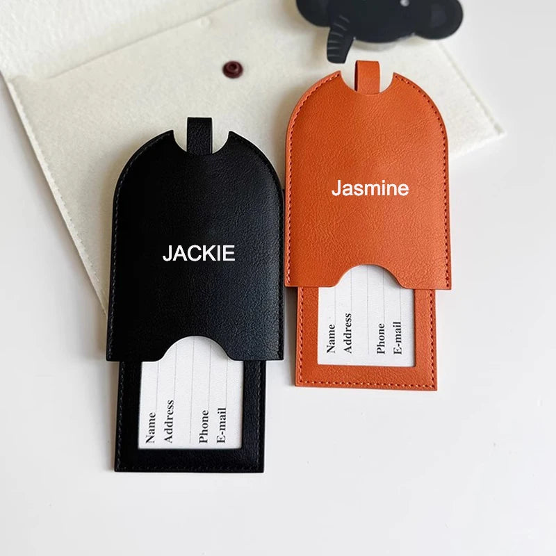 Personaliseer initialen bagagelabel op maat LOGO letter mannen vrouwen koffer naam bagagelabel PU vliegtuig labels reisaccessoires