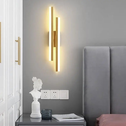 Minimalistische Noordse Lineaire LED Wandlamp – Drie Kleuren Dimbaar