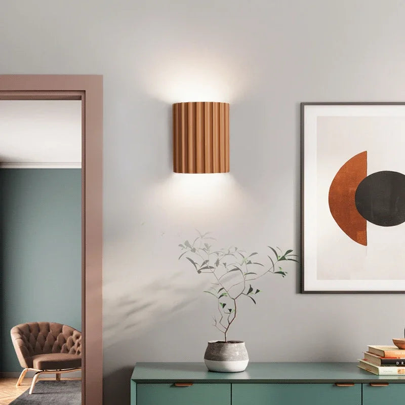 Moderne Geribbelde Hars LED Wandlamp - Scandinavisch Armatuur