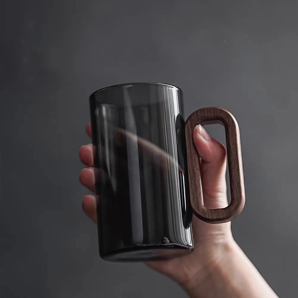 TimberCharm – Rustieke Glazen Mok met Houten Handvat voor Stijlvolle Drankmomenten