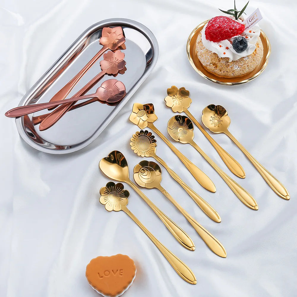 8-Delige Bloem RVS Koffielepel Set - Elegante Dessertlepels