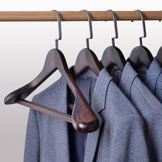 Oaklee Élite – Luxe Houten Kledinghangers met Verfijnd Design