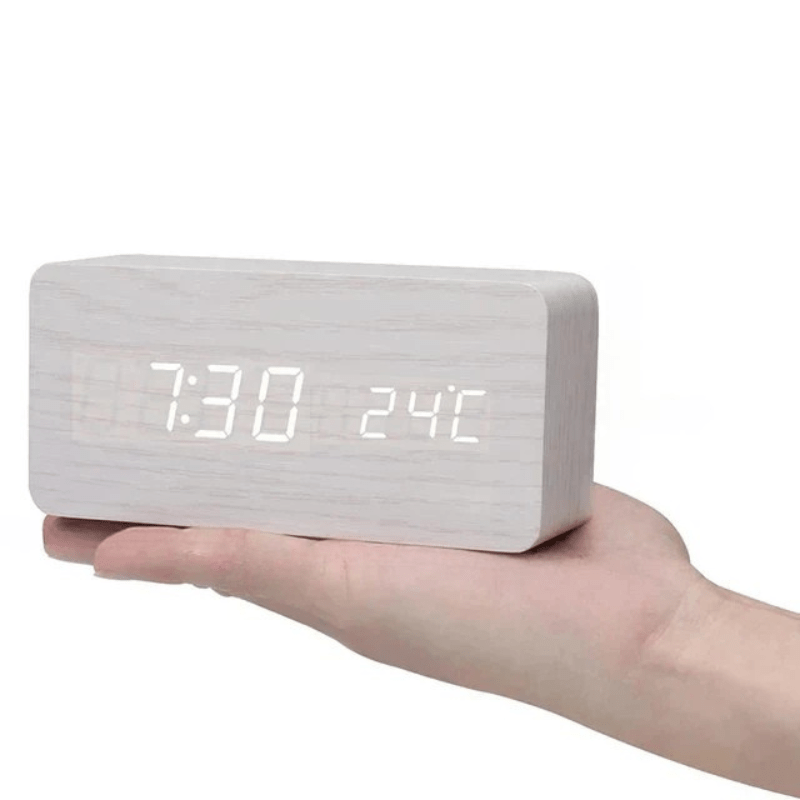 WoodSense LED houten klok - Stemgestuurd & stijlvol voor elke kamer
