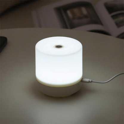 GlowEase – Compacte LED Nachtlamp met Aanraakdimming