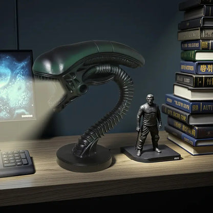 Xenomorph™ Alien Bureau Lamp