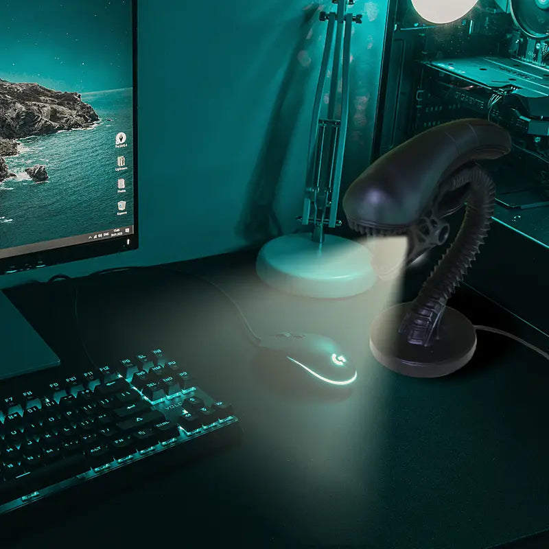 Xenomorph™ Alien Bureau Lamp