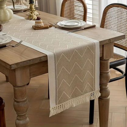 LoomÉtoile Luxe Geweven Tafelloper – Stijlvolle Textuur voor een Warm Interieur