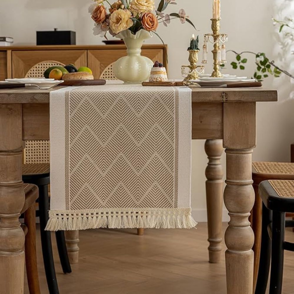 LoomÉtoile Luxe Geweven Tafelloper – Stijlvolle Textuur voor een Warm Interieur