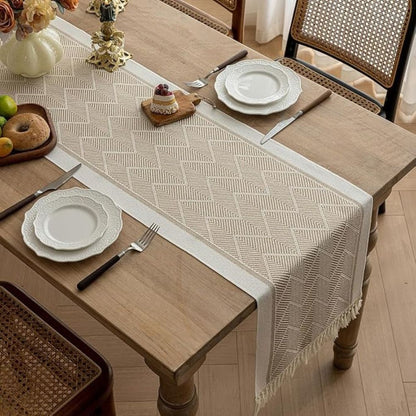 LoomÉtoile Luxe Geweven Tafelloper – Stijlvolle Textuur voor een Warm Interieur