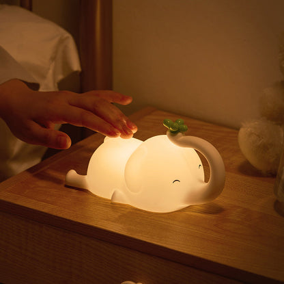 Squishy Siliconen Vliegend Olifant LED Nachtlampje - Perfect Cadeau voor Kinderen en Meisjes