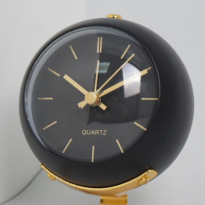 GlowTime – Moderne Elektronische Tafelklok met Stijlvol Design voor Elk Interieur