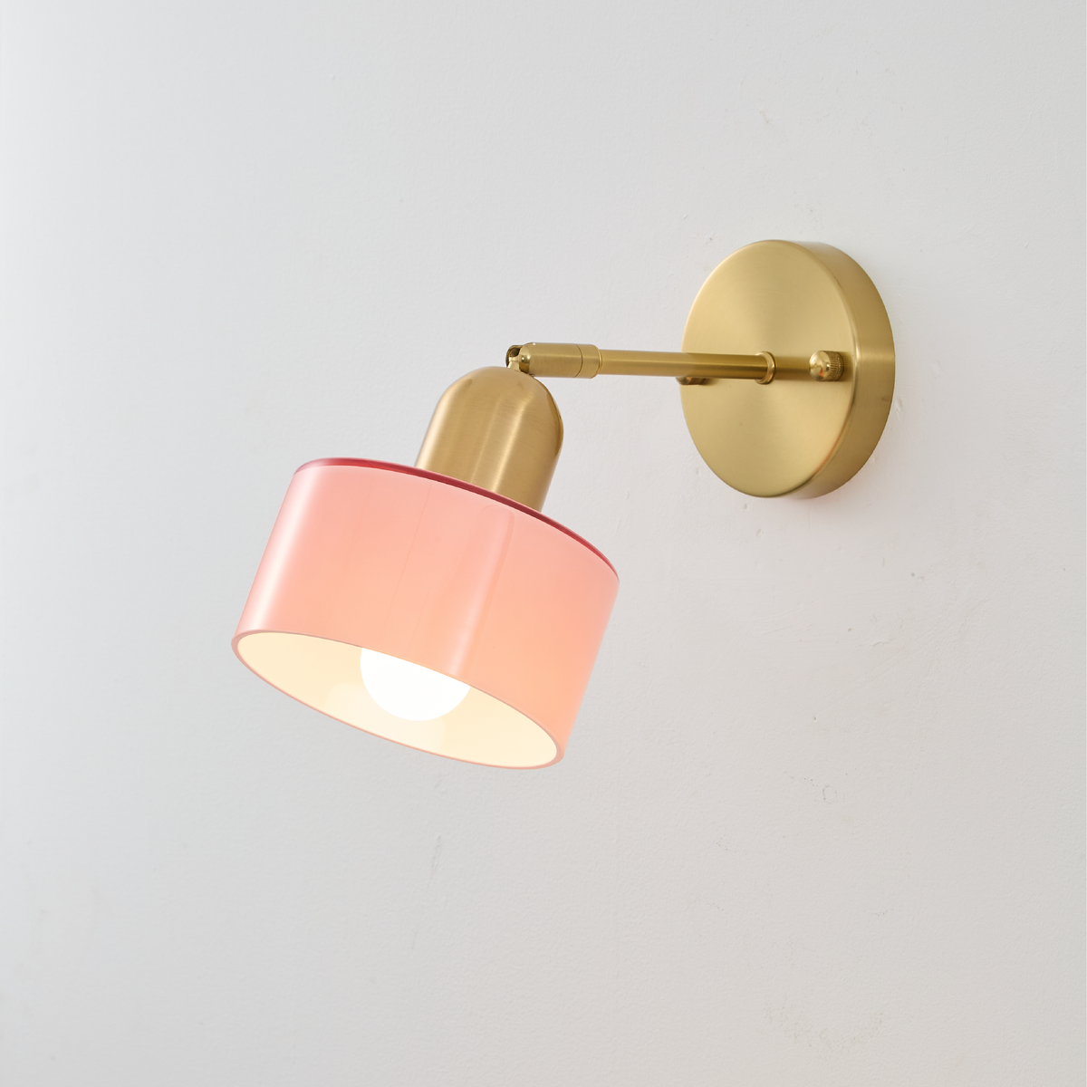 Bauhaus Wandlamp met Gekleurd Glas