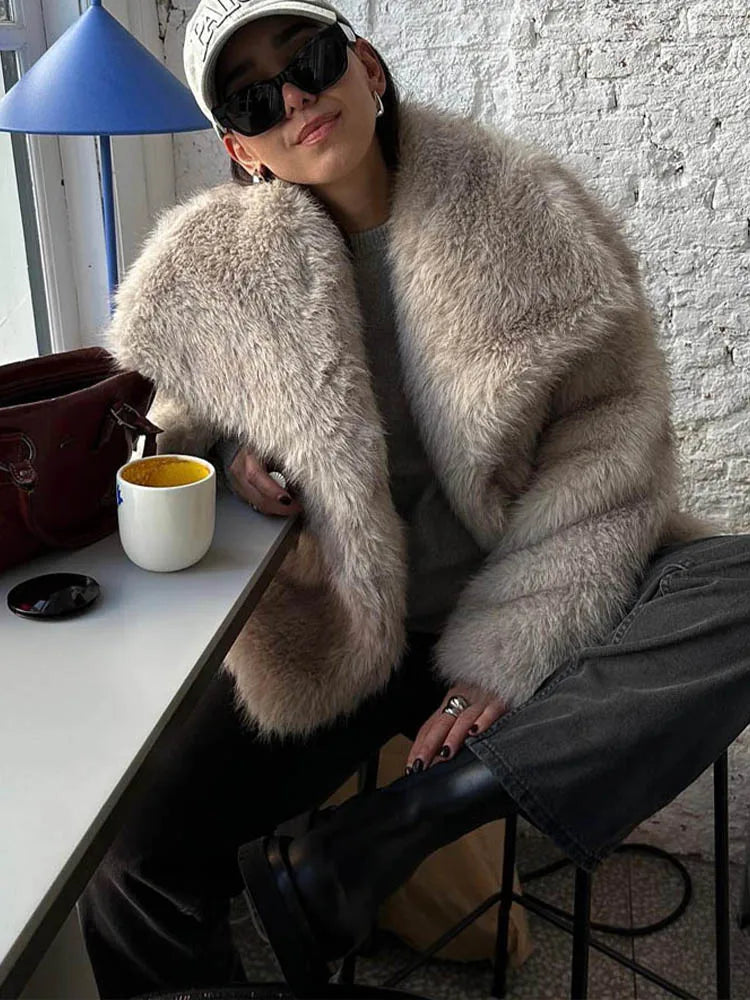 Luxe Cropped Faux Fur Jas