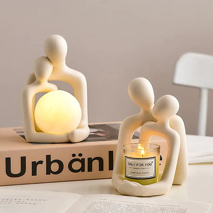 Omhelzend Koppel Decoratieve Lamp