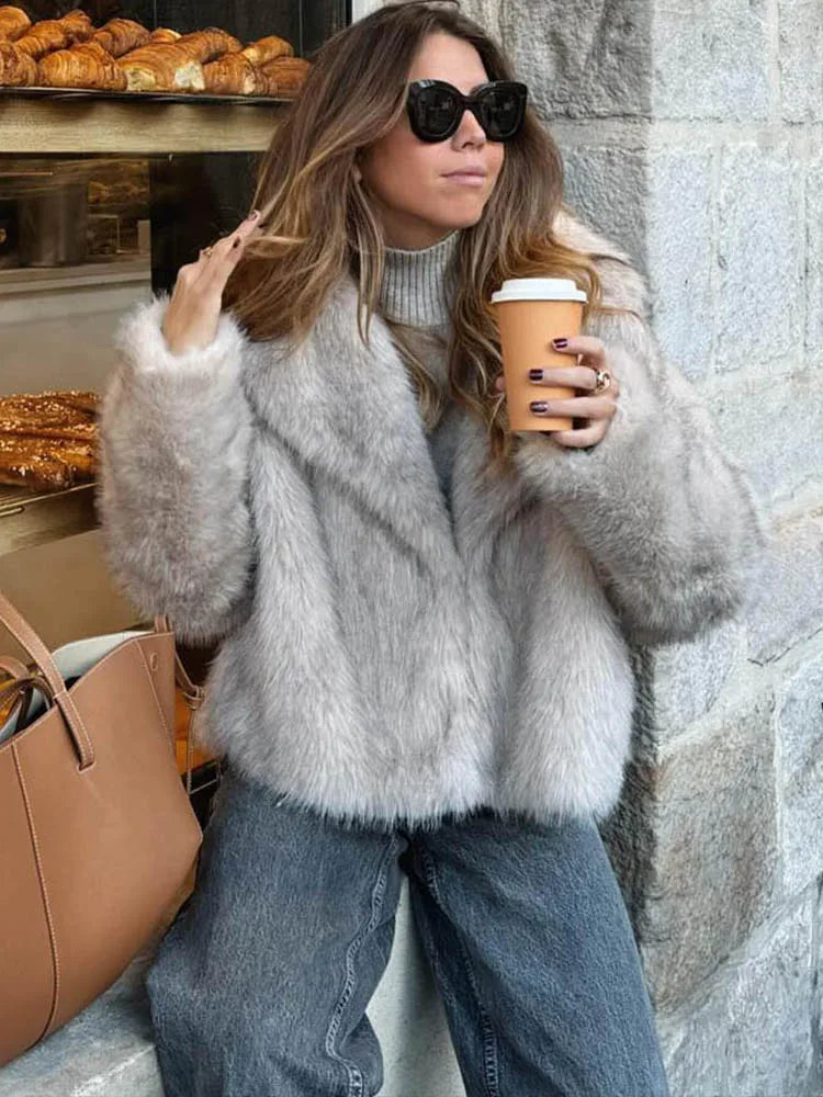 Luxe Cropped Faux Fur Jas