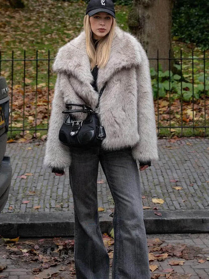 Luxe Cropped Faux Fur Jas