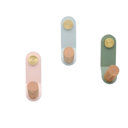ScandiHook – Minimalistische Pastel Wandhaak met Eikenhout & Messing Accent