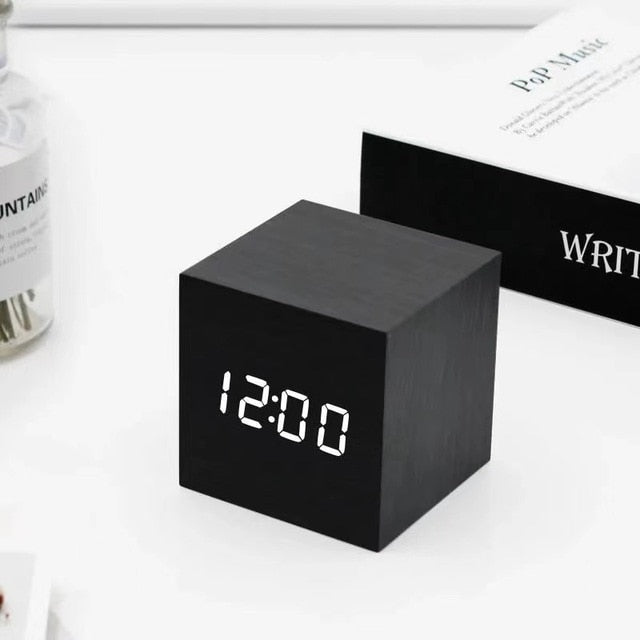 LumiCube – Stijlvolle LED Wekker met Minimalistisch Design & Slimme Functies