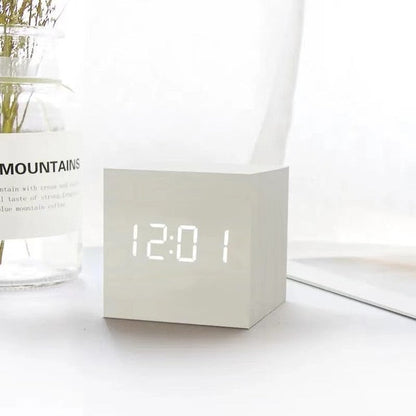 LumiCube – Stijlvolle LED Wekker met Minimalistisch Design & Slimme Functies