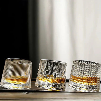 RippleGlaze – Textured Whisky Glass met Draaiend Ontwerp voor Elegante Sips