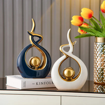 LuxeForm – Abstracte Keramische Sculptuur met Gouden Accenten voor Tijdloze Elegantie